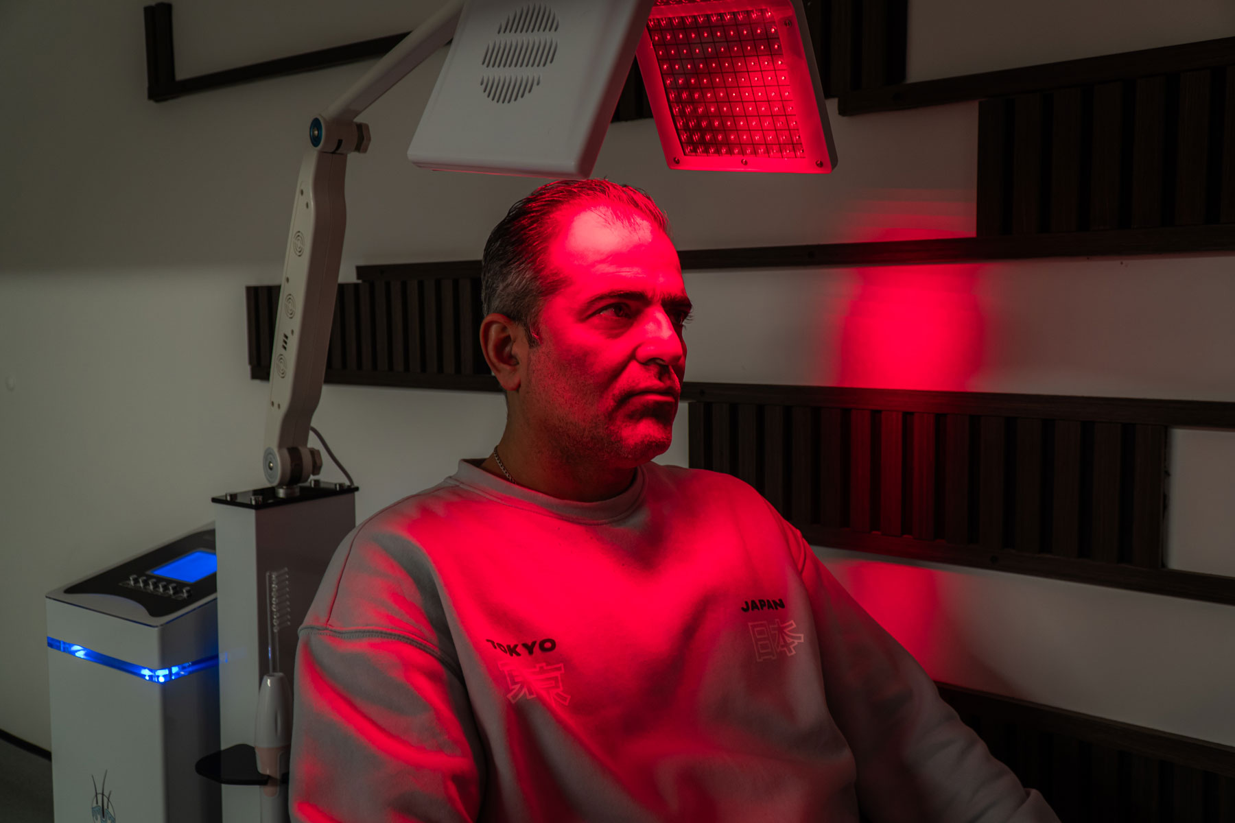 Understanding Hair Loss: What a Hair Loss Clinic in Birmingham Can Do for You